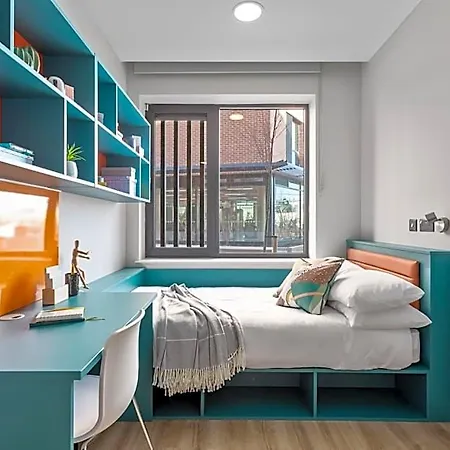 Highfield House 3*
