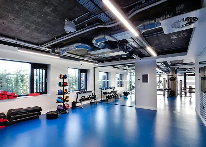 Highfield House Aparthotel 3*