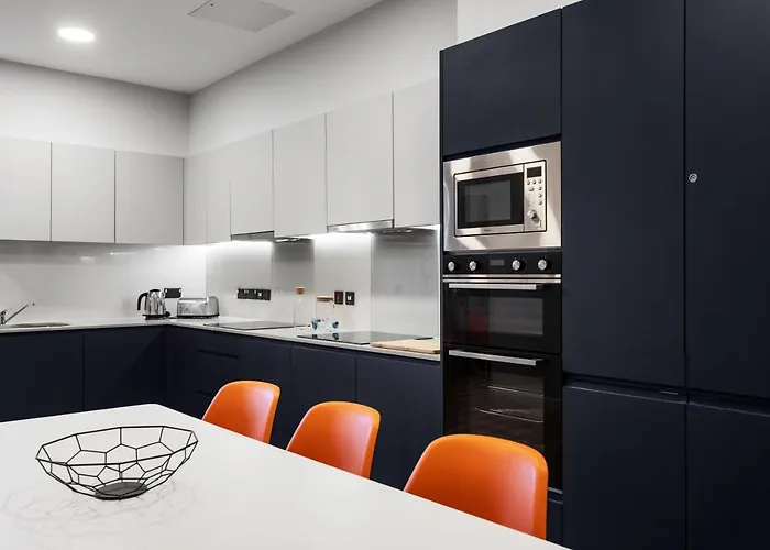 Aparthotel Highfield House 3*